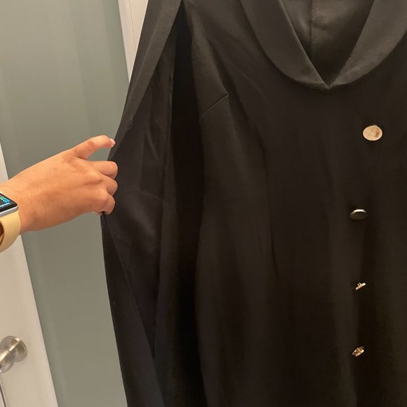 Cape Dress - Picture 2 of 3